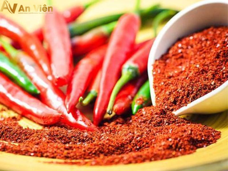 tránh sử dụng thực phẩm cay nóng, rượu bia
