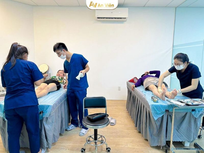 khám bệnh suy giãn tĩnh mạch ở đâu
