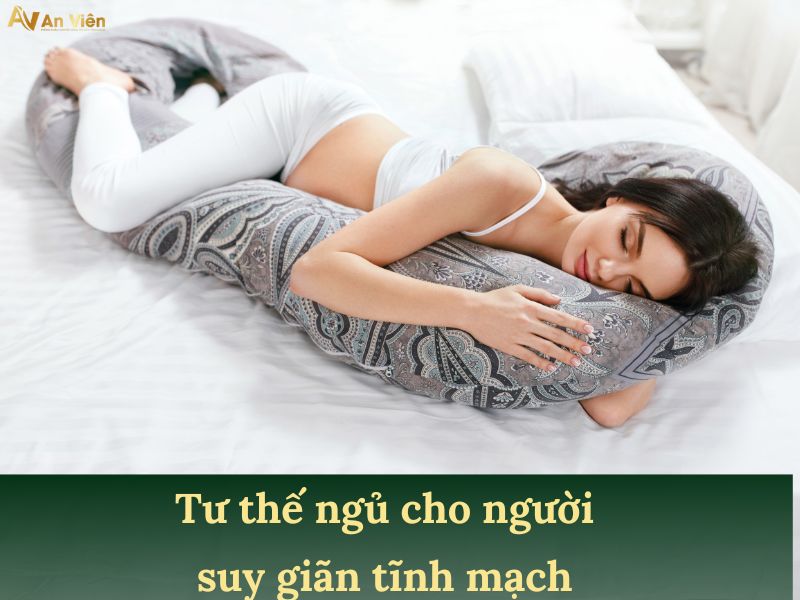 ngâm chân trị suy giãn tĩnh mạch