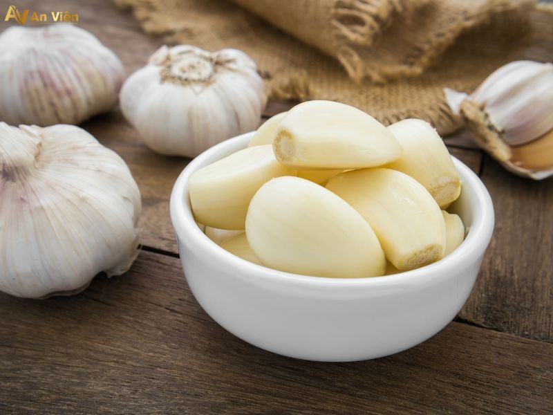 chữa suy giãn tĩnh mạch