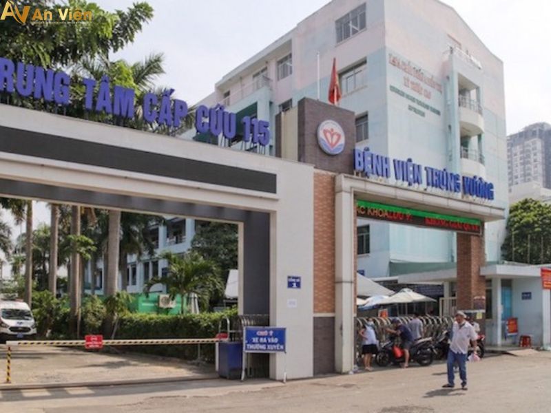 điều trị suy giãn tĩnh mạch chân