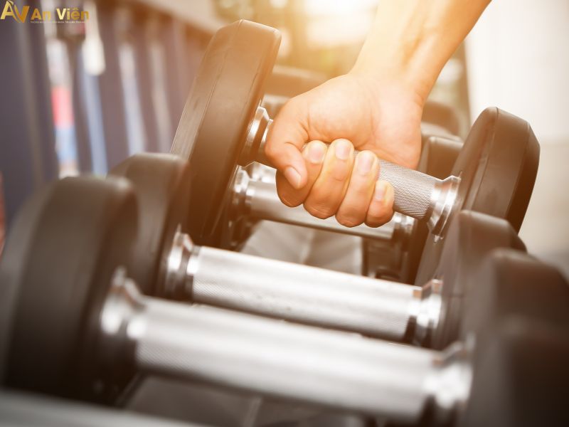 giãn tĩnh mạch có tập gym được không