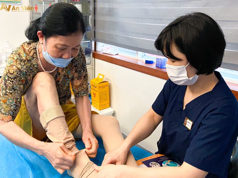 phẫu thuật giãn tĩnh mạch chân