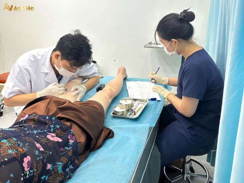 tiêm xơ giãn tĩnh mạch giá bao nhiêu