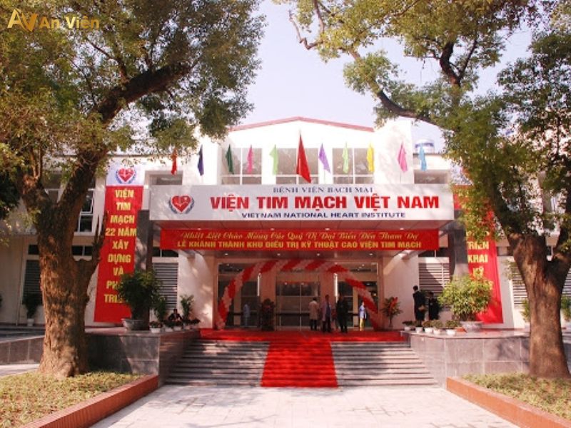 bệnh viện điều trị giãn tĩnh mạch
