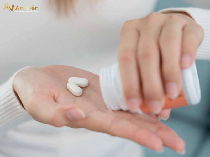 tại sao chân bị giãn tĩnh mạch