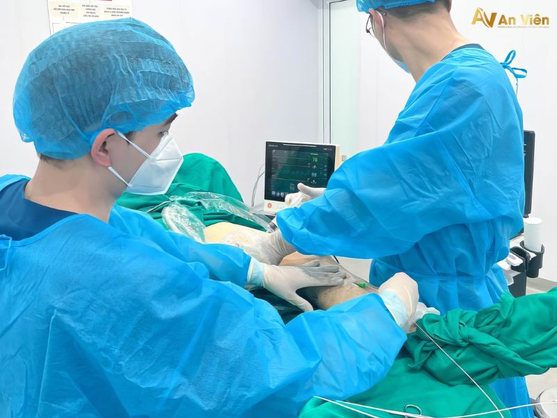 bị tĩnh mạch chân