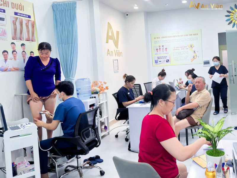 hình ảnh giãn tĩnh mạch chi dưới