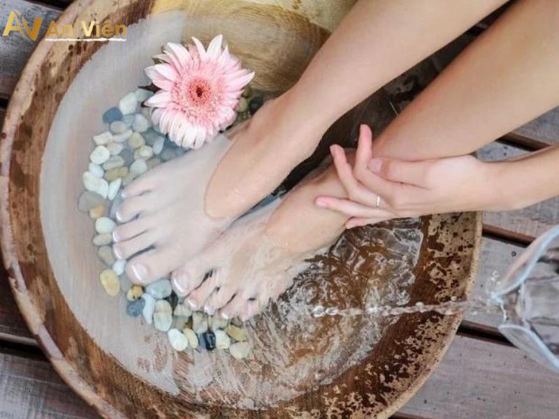 viêm tắc tĩnh mạch bàn chân