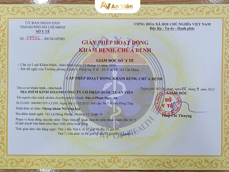 bác sĩ Nguyễn Hoàng Sơn