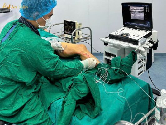 Bác sĩ Nguyễn Minh Tân