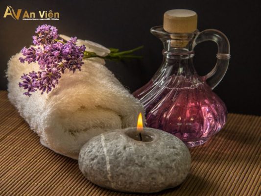 massage giãn tĩnh mạch