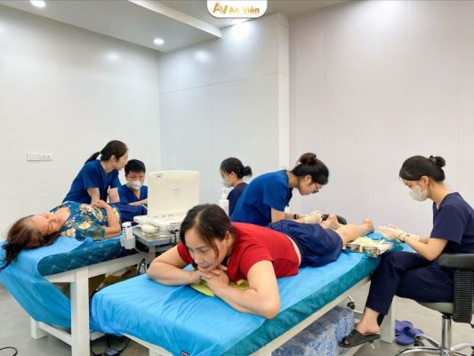 chi phí điều trị giãn tĩnh mạch bằng laser