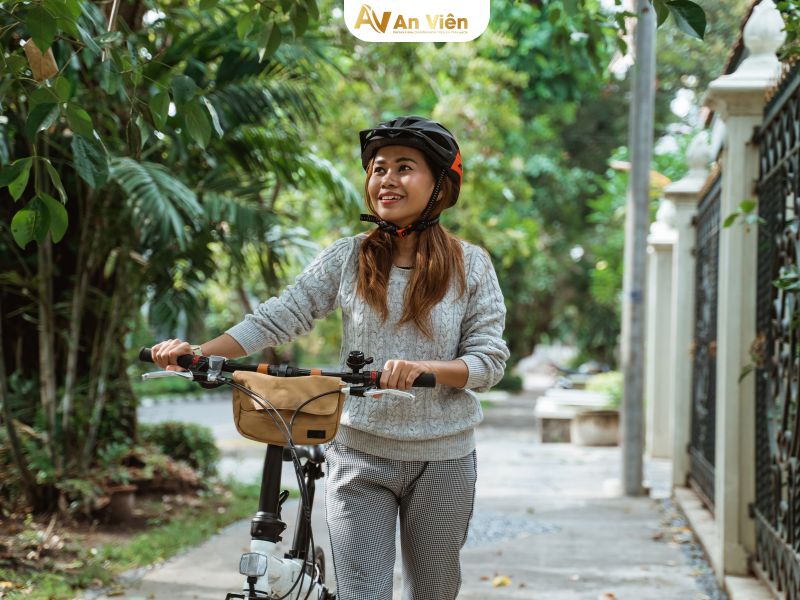giãn tĩnh mạch có đạp xe đạp được không